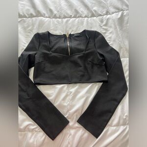 akira black longsleeve